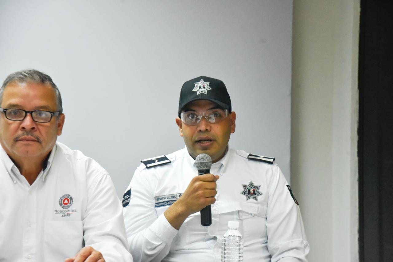 Invitan a instituciones educativas y organismos sociales a participar en el Desfile del Día de la Bandera.