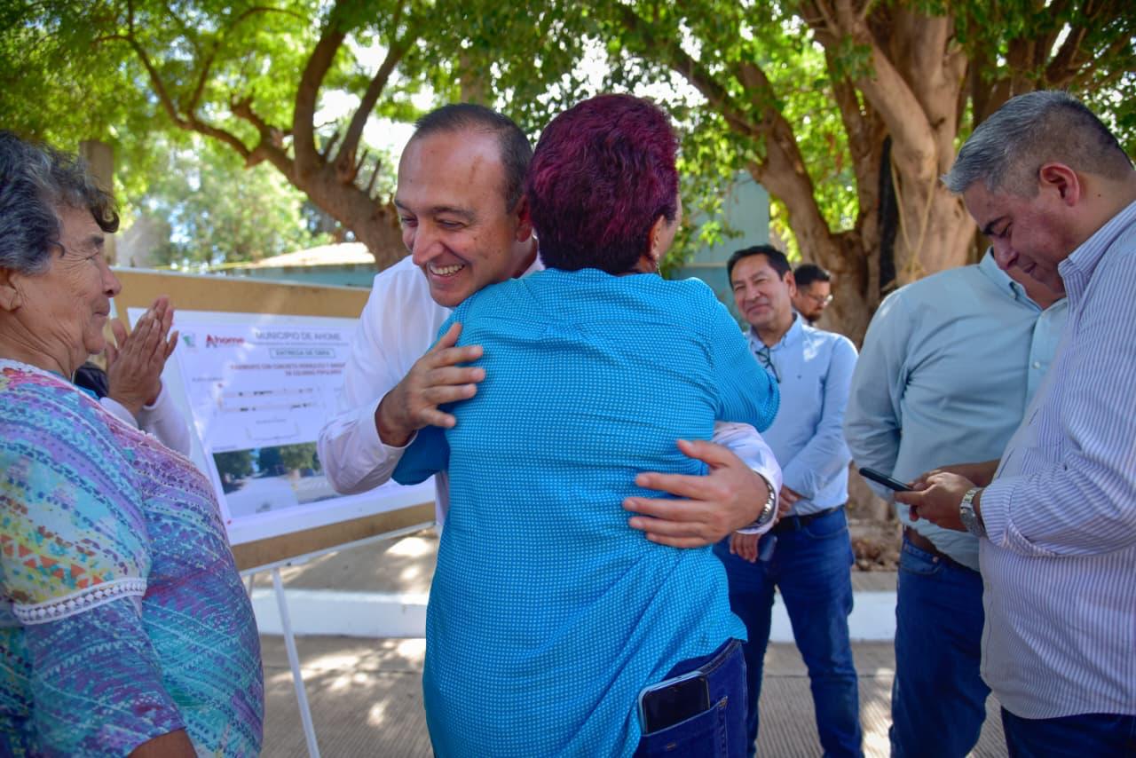 Entrega Antonio Menéndez pavimento de calle Huinolo en Nueva Revolución con valor de 1.2 mdp