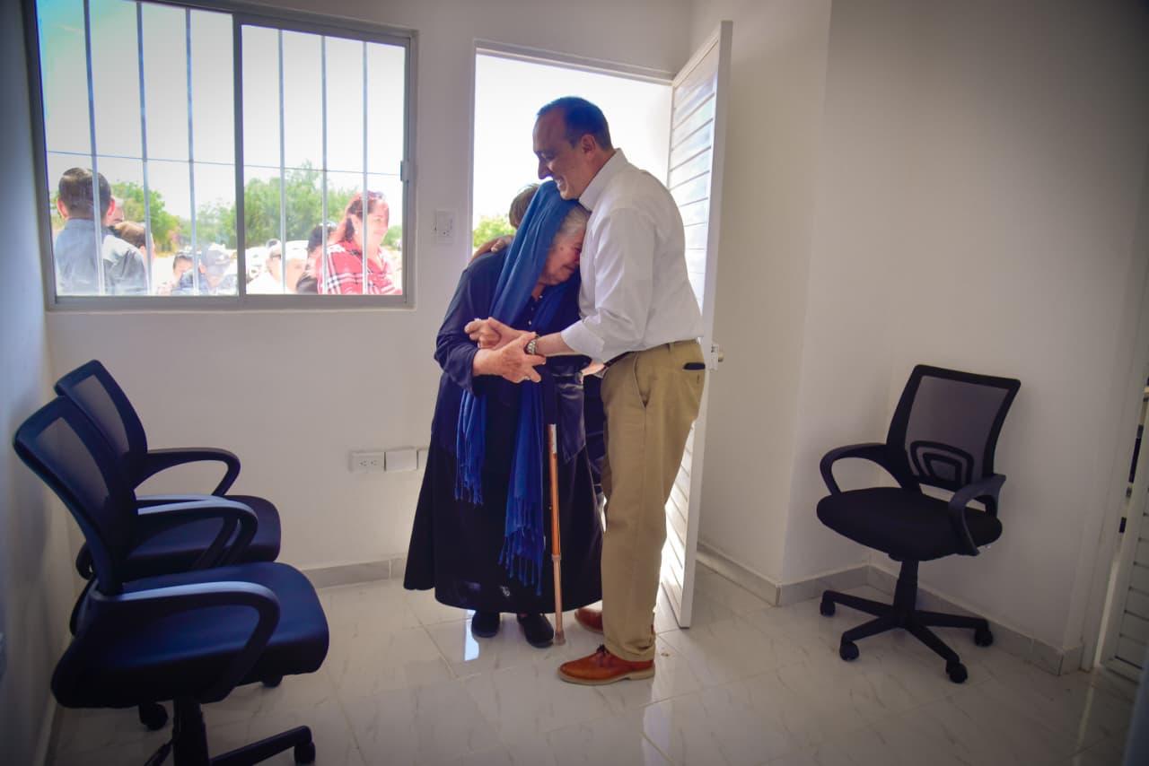 Cumple Gobierno de Ahome anhelo histórico de Huacaporito con nuevo dispensario médico.