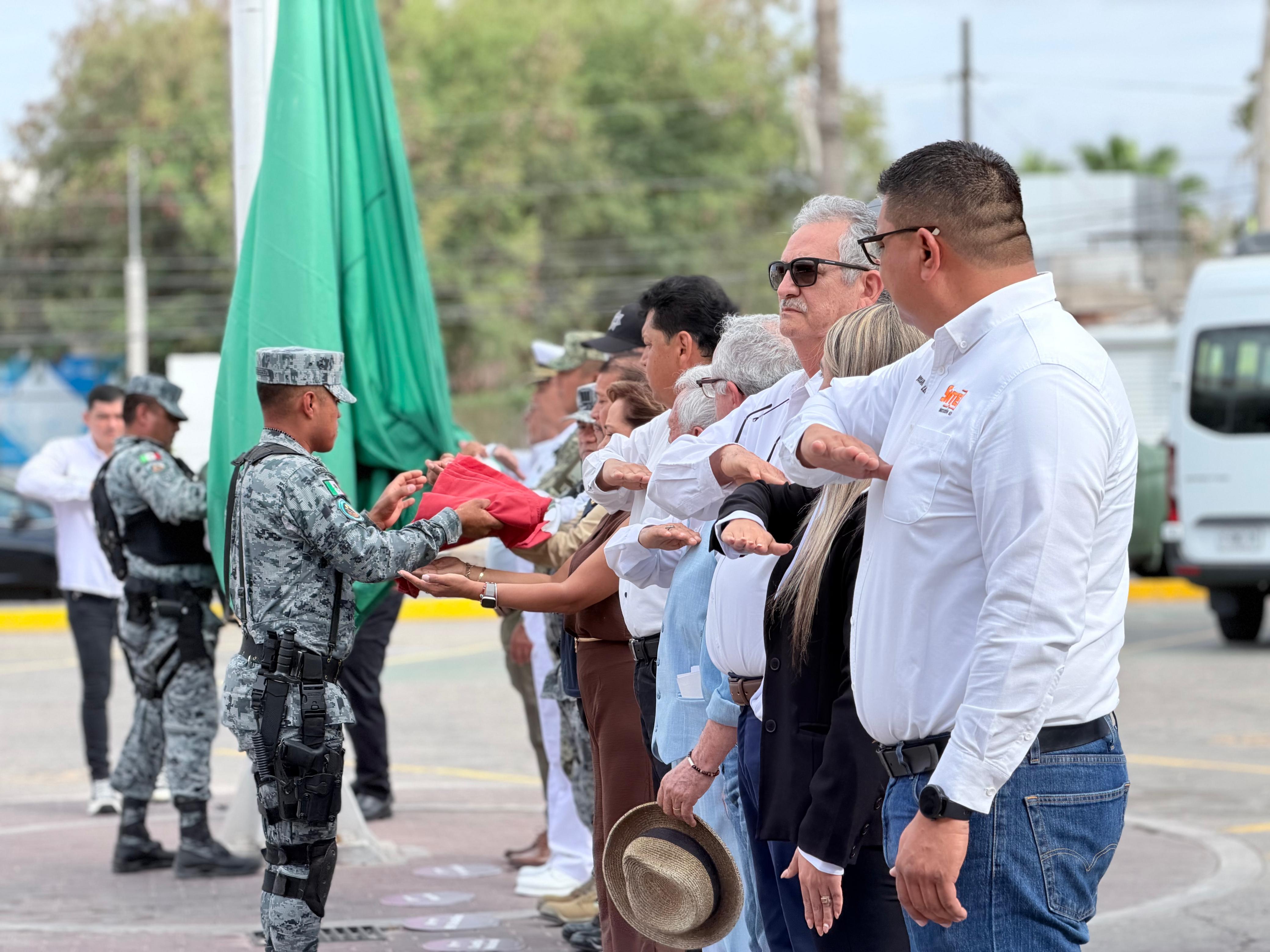 Autoridades y ciudadanos conmemoran el 136 aniversario del natalicio del Gral. Rafael Buelna Tenorio.