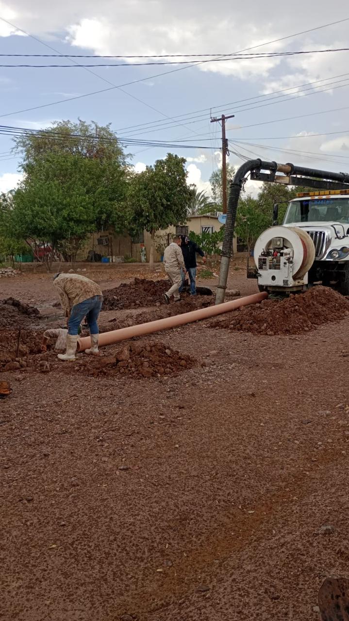 “JAPAMA atiende y rehabilita socavones en Los Mochis y zona rural de Ahome”: Emmanuel Higuera.