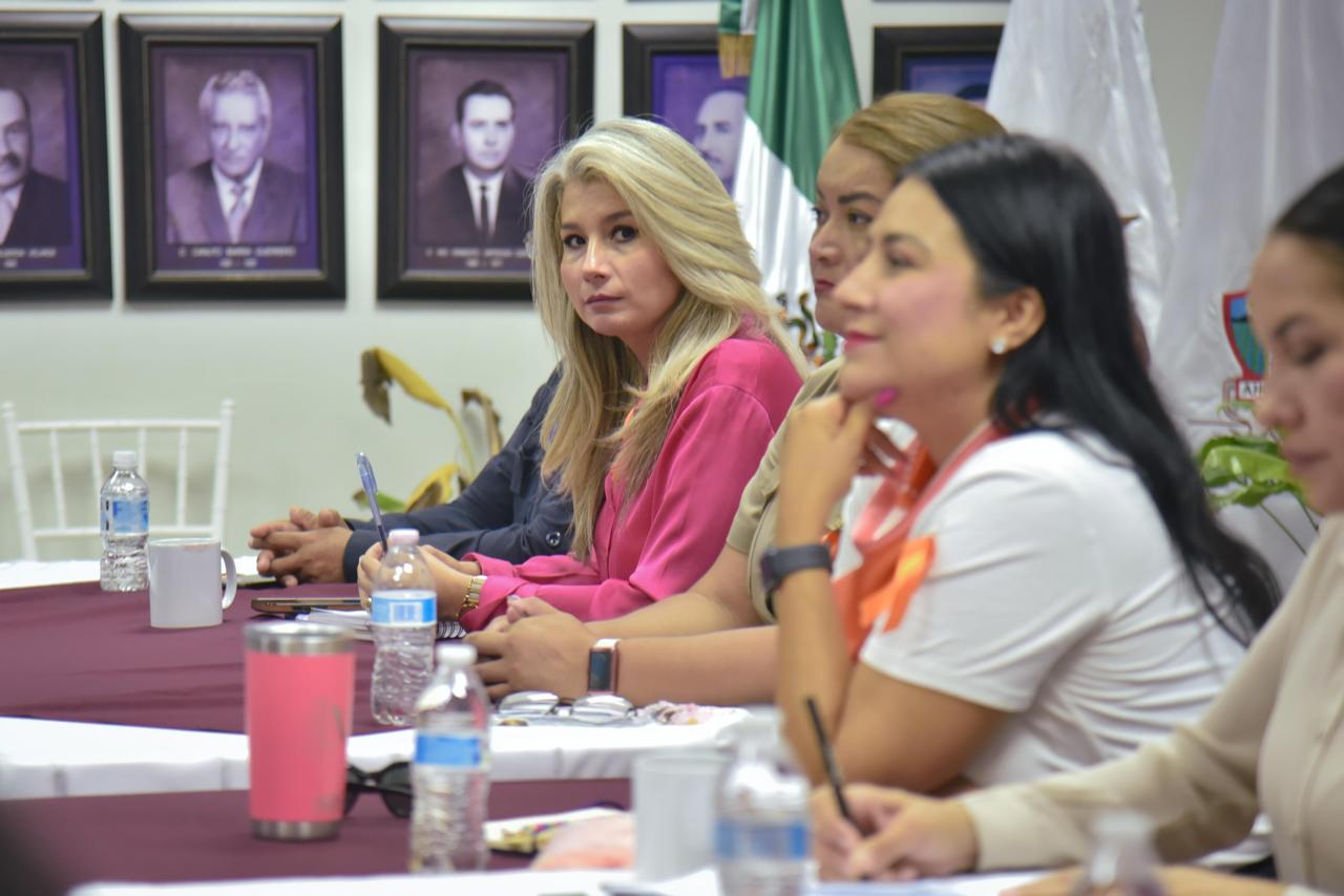 Funcionariado Ahomense participa en Taller de Habilidades del Programa de Prevención de Adicciones DECIDE.