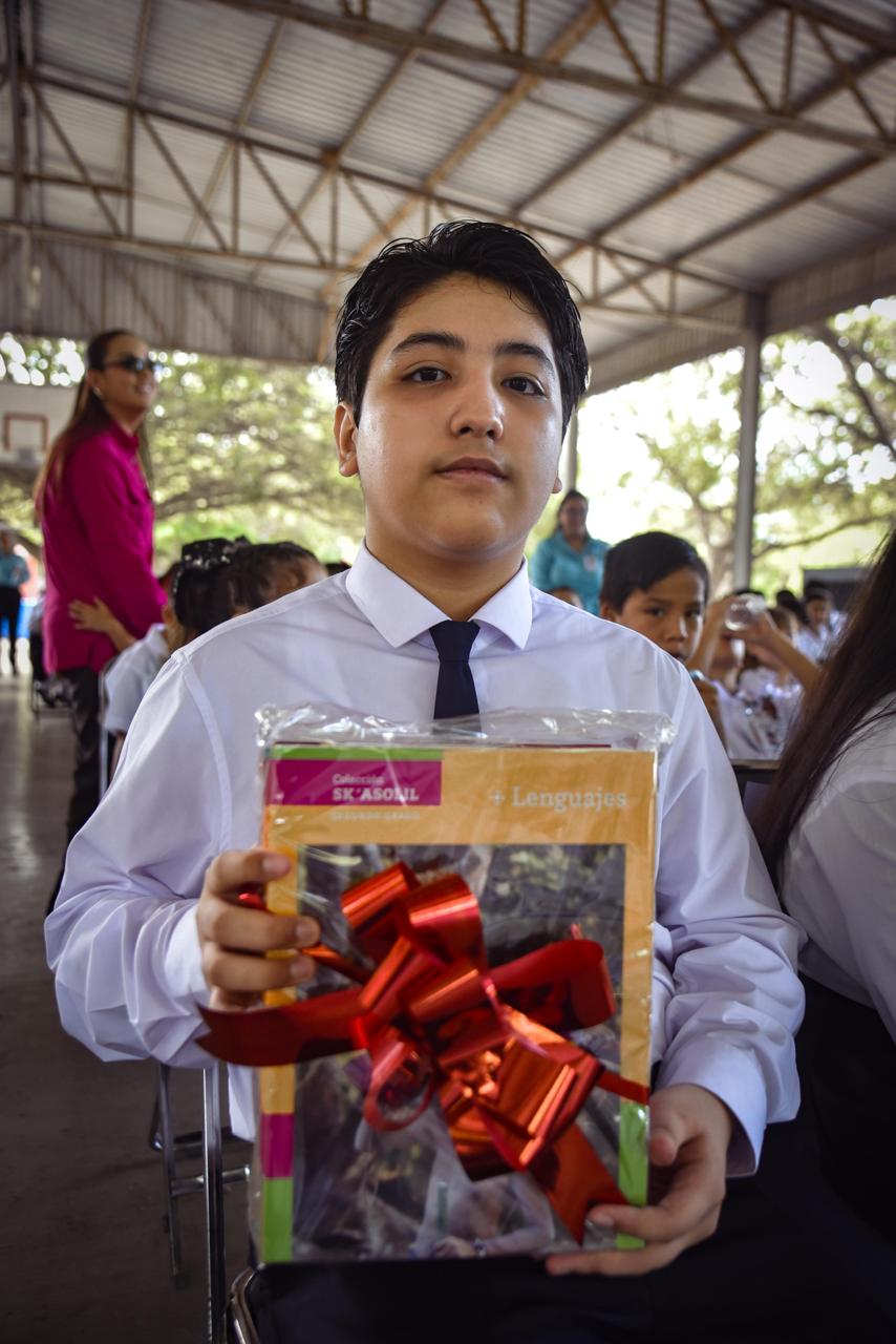Más de 80 mil estudiantes de nivel básico inician el ciclo escolar 2026-2027 en Ahome.