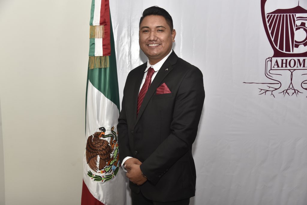 JOSÉ TRINIDAD VELÁZQUEZ CHAPARRO