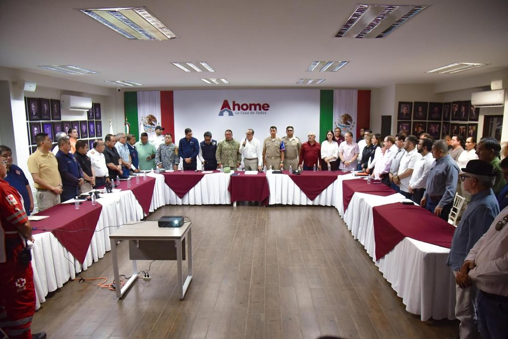 Consejo Municipal de Protección Civil se declara en sesión permanente ante huracán Polo.