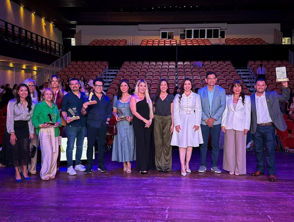 ✨ ¡Ahome brilla en los galardones Orgullo Sinaloense! 🏆